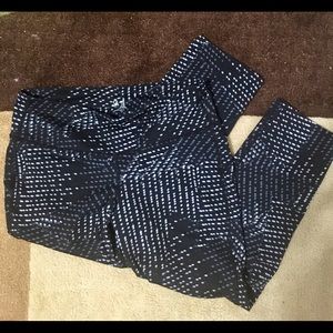 Gap Fit Cropped Athletic Leggings